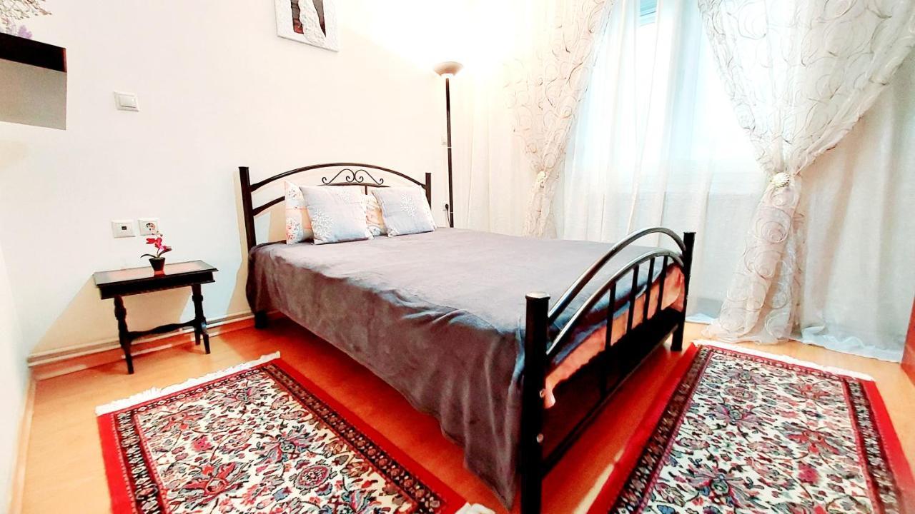 "Home Sweet Home" 3 Bedrooms Big House 110M Free Indoor Parking! Thessaloníki Luaran gambar