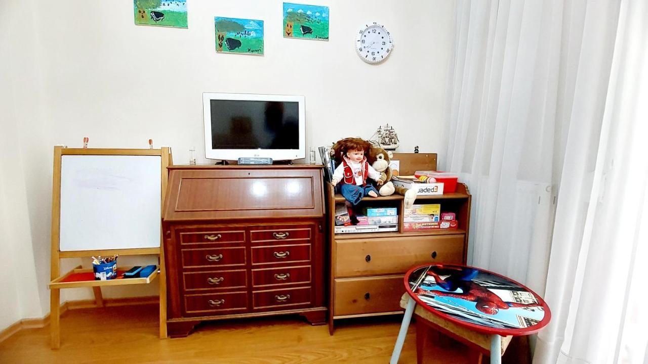 "Home Sweet Home" 3 Bedrooms Big House 110M Free Indoor Parking! Thessaloníki Luaran gambar
